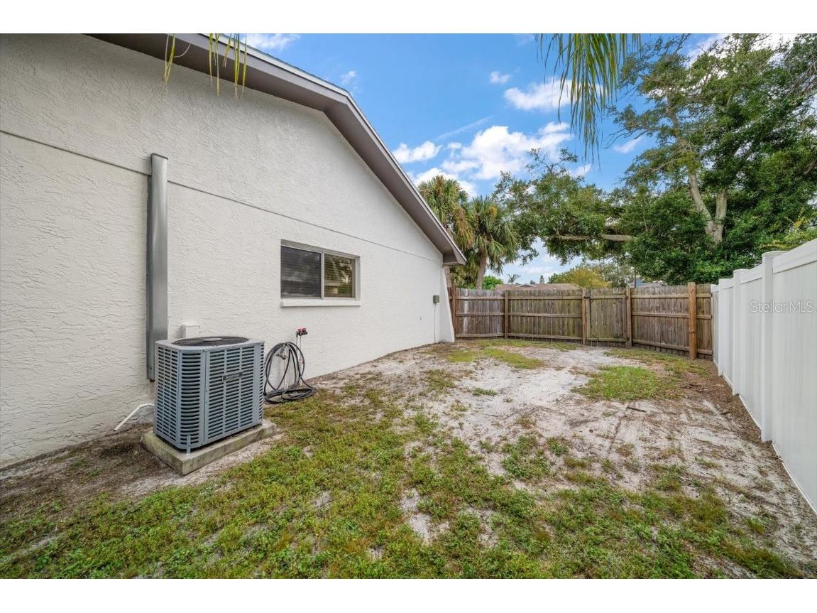 2239 Beacon Point Boulevard Palm Harbor FL 34683 TB8430117 image38