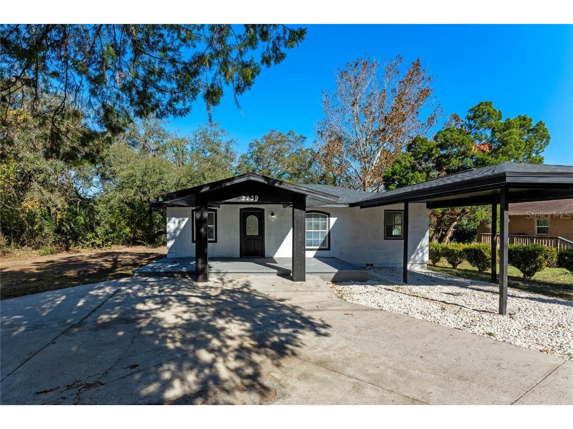 2239 Crawford Street Mascotte FL 34753 O6264580 image1