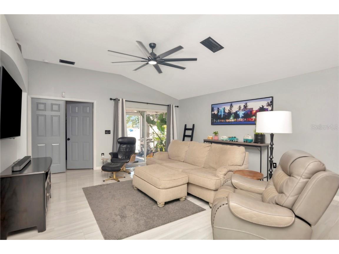 2239 Roanoke Springs Drive Ruskin FL 33570 TB8410813 image13