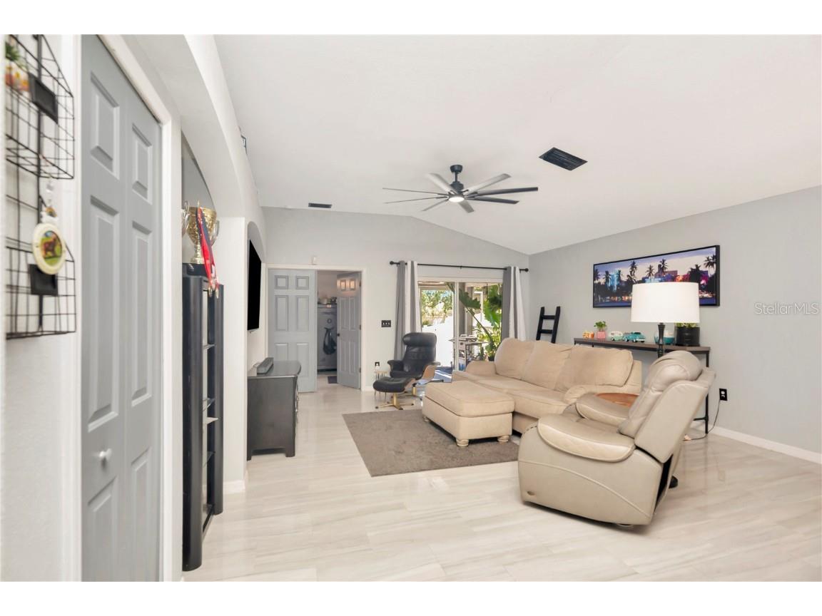 2239 Roanoke Springs Drive Ruskin FL 33570 TB8410813 image14