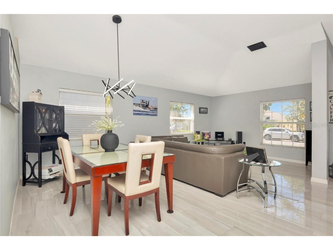 2239 Roanoke Springs Drive Ruskin FL 33570 TB8410813 image3