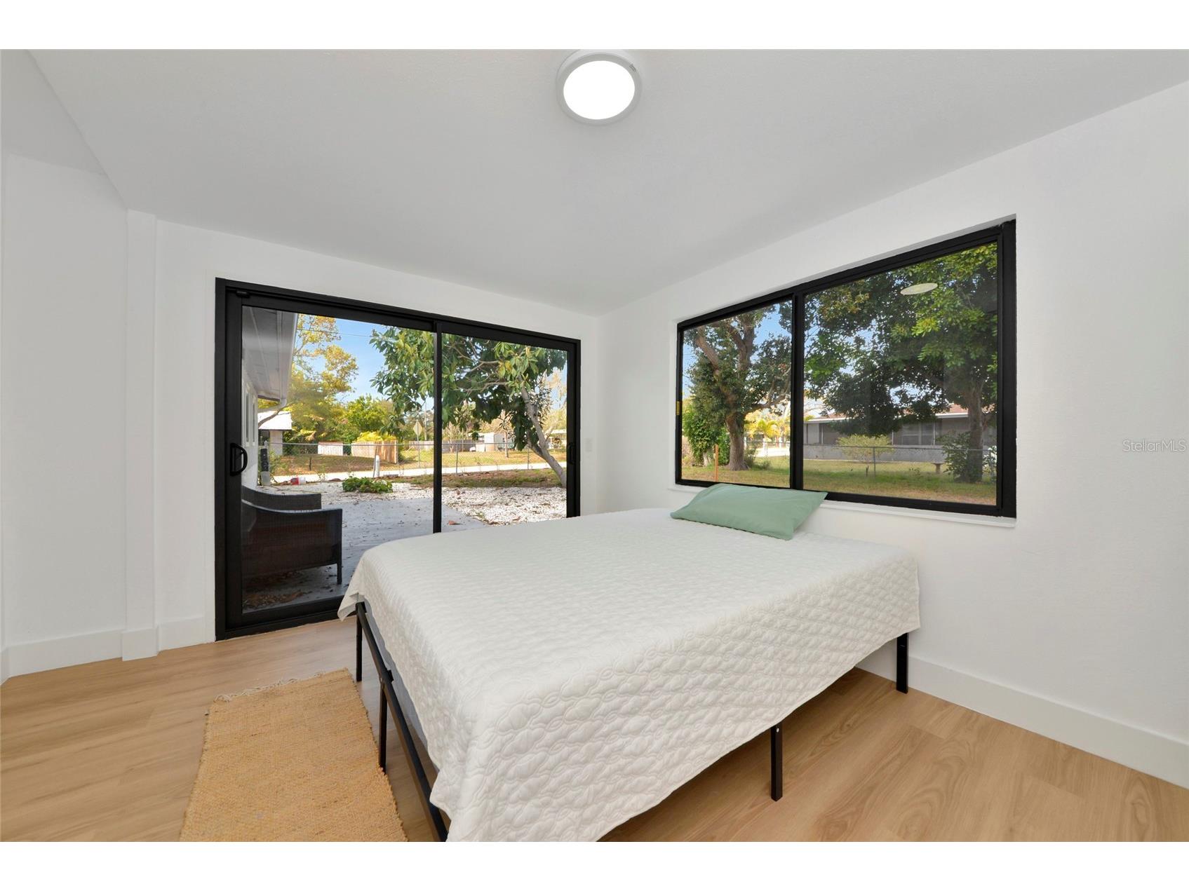 2239 Worrington Street Sarasota FL 34231 A4684340 image12
