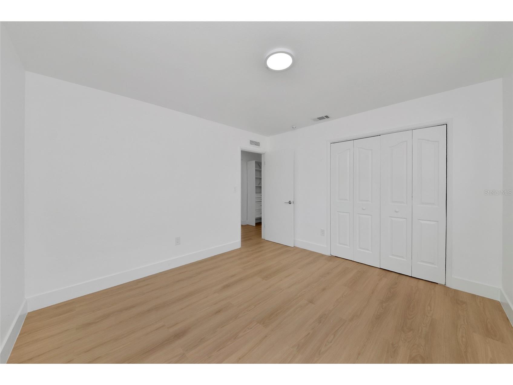 2239 Worrington Street Sarasota FL 34231 A4684340 image19