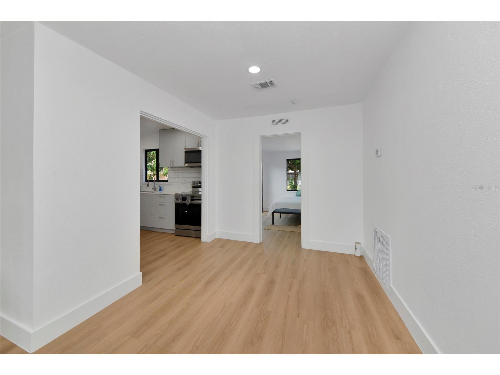 2239 Worrington Street Sarasota FL 34231 A4684340 image5