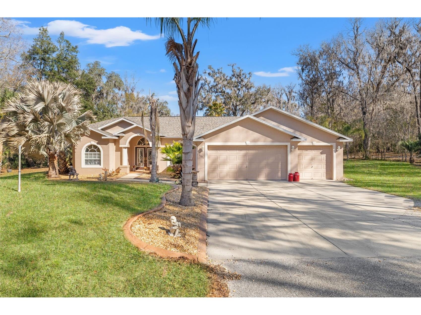 22391 Croom Road Brooksville FL 34601 W7882845 image1