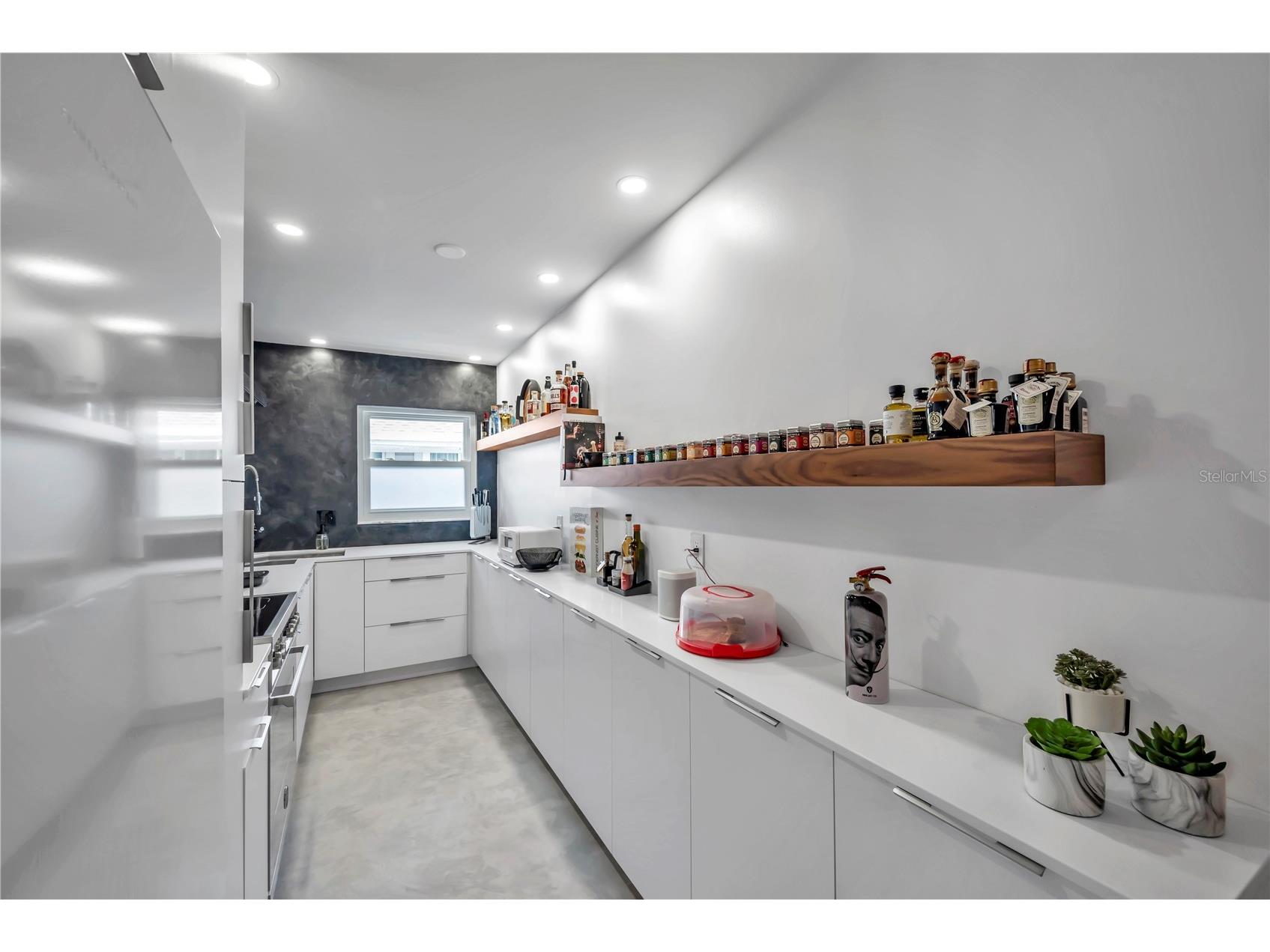 224 6th Avenue N #13 Saint Petersburg FL 33701 TB8499632 image11