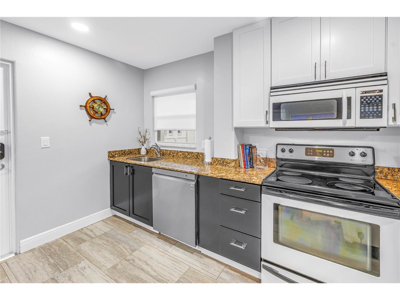 224 6th Avenue N #7 Saint Petersburg FL 33701 TB8457326 image9