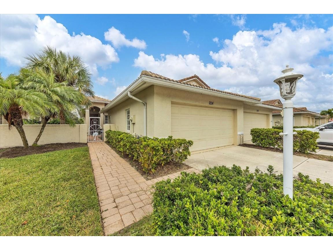 224 Auburn Woods Circle Venice FL 34292 A4584068 image1