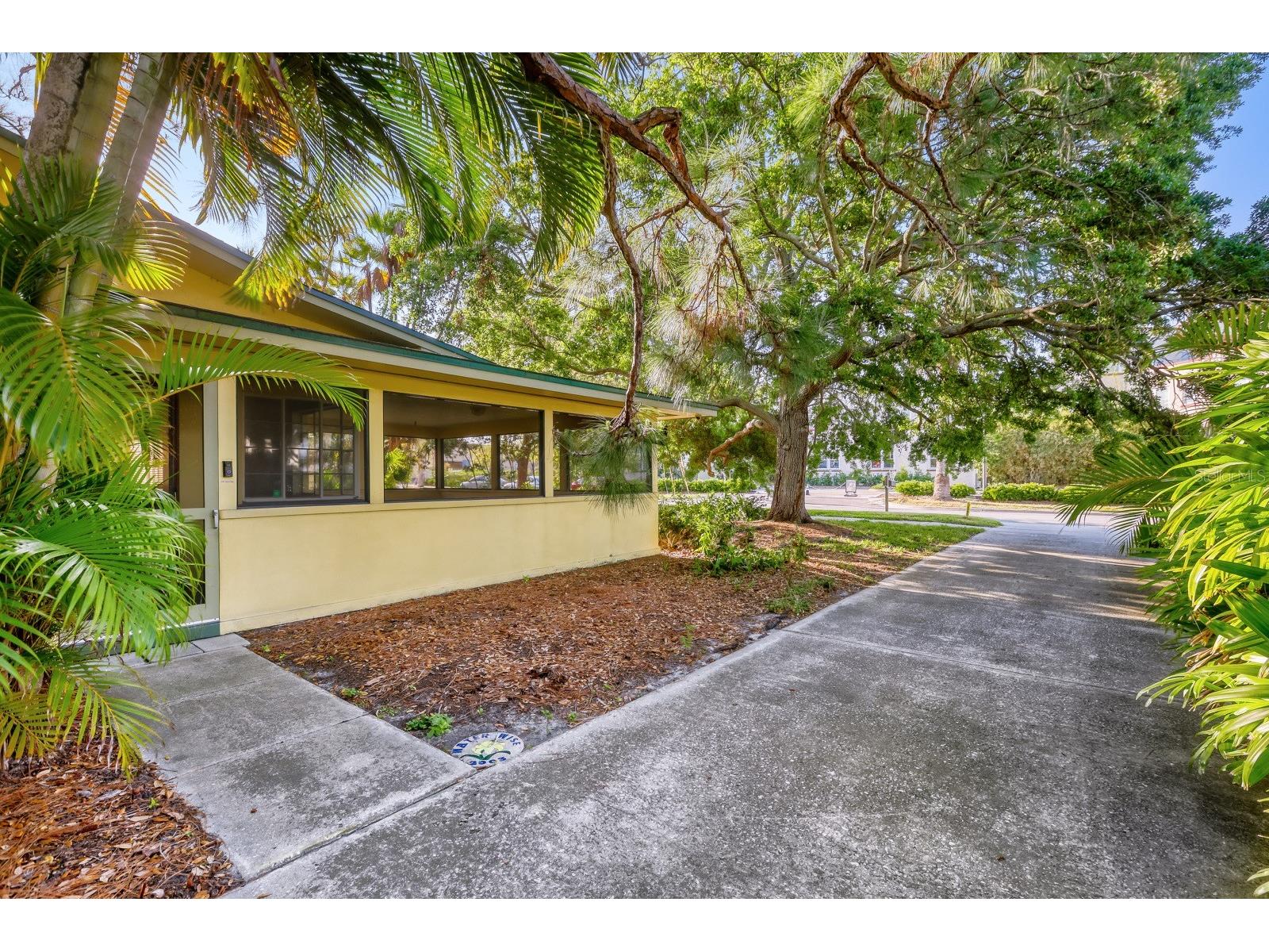 224 Lyndhurst Street Dunedin FL 34698 TB8489494 image5