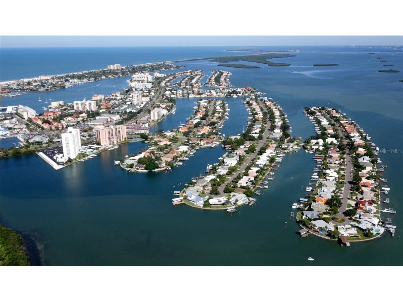 224 Midway Island Clearwater Beach FL 33767 TB8308212 image1