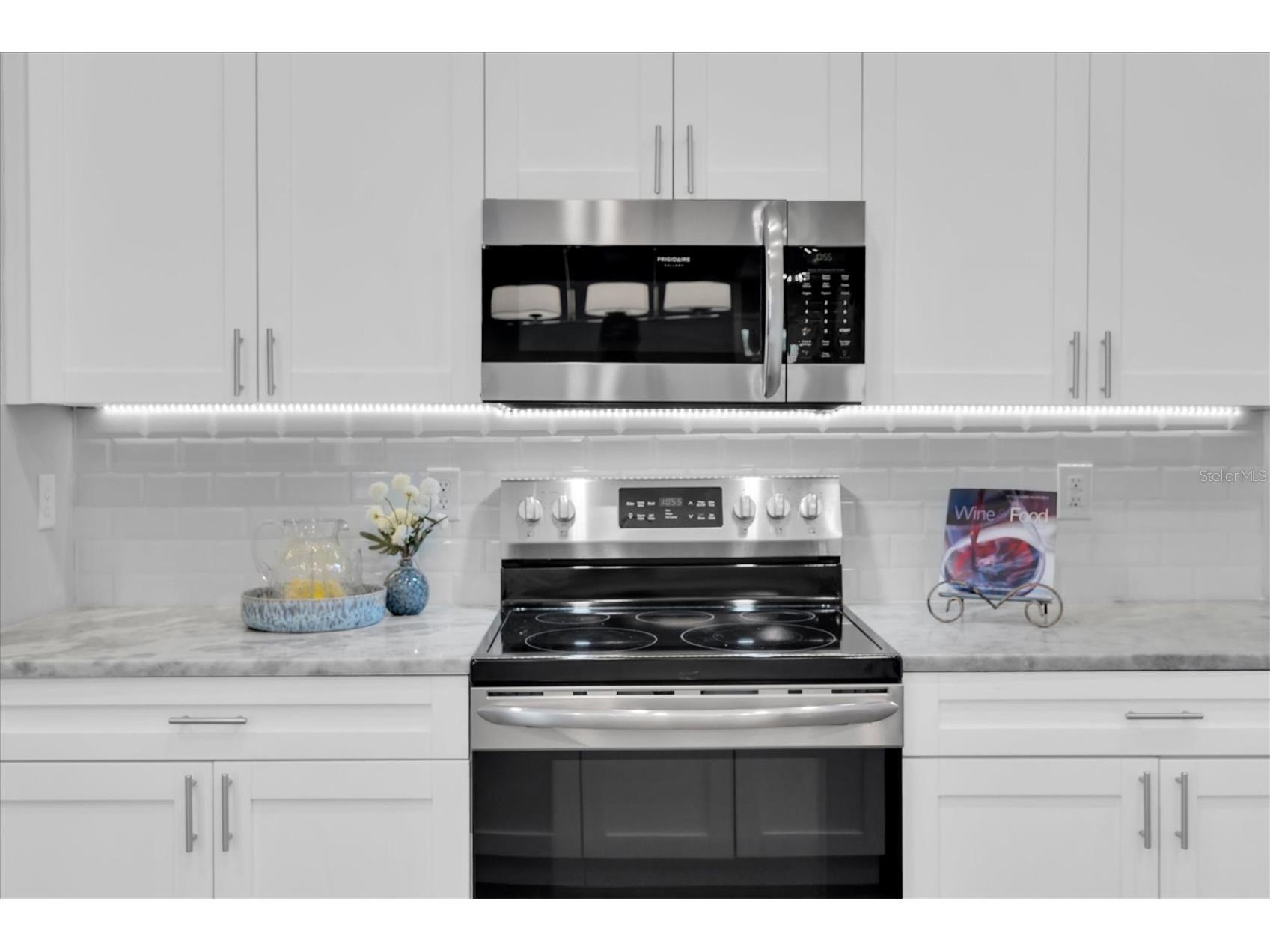 224 NE Jefferson Circle N Saint Petersburg FL 33702 TB8515553 image14