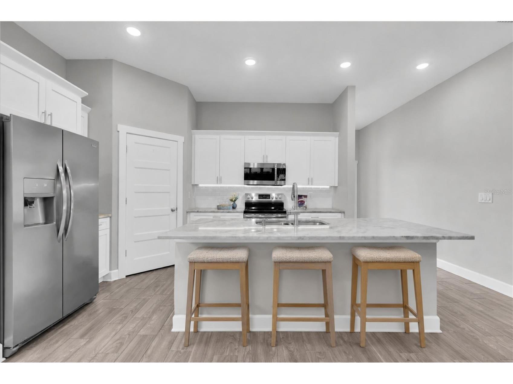 224 NE Jefferson Circle N Saint Petersburg FL 33702 TB8515553 image15