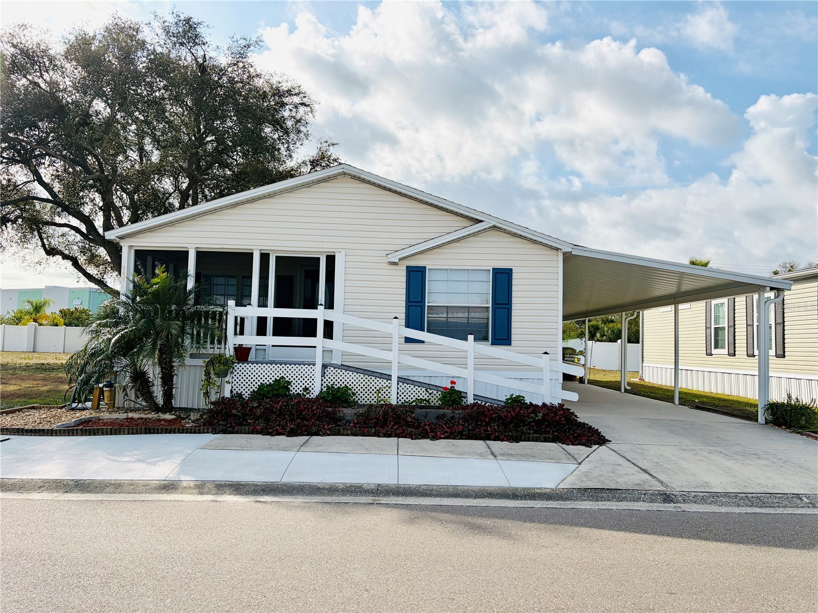 224 S Port Royal Lane Apollo Beach FL 33572 TB8463571 image1