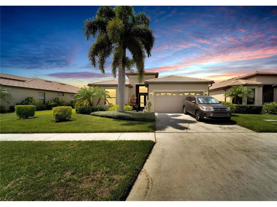 224 Silver Falls Drive Apollo Beach FL 33572 T3482509 image1