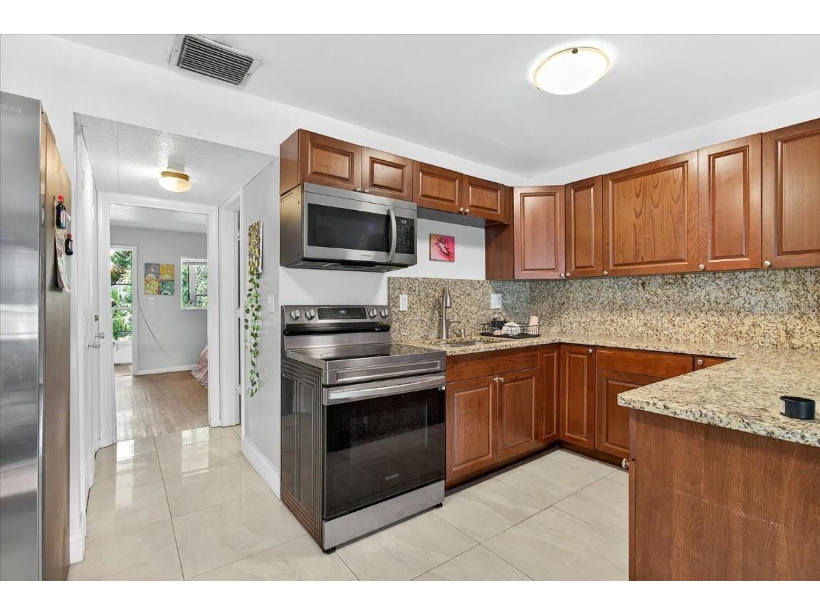 224 Waverly Way #9 Clearwater FL 33756 TB8436161 image23