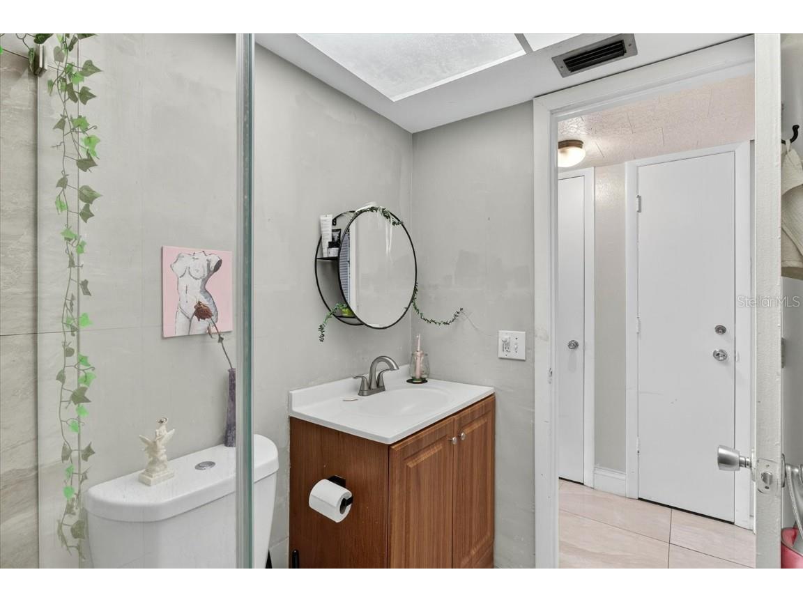 224 Waverly Way #9 Clearwater FL 33756 TB8436161 image38