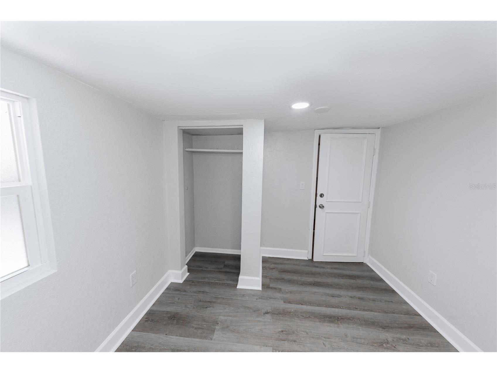 2240 10th Street S Saint Petersburg FL 33705 TB8522820 image11