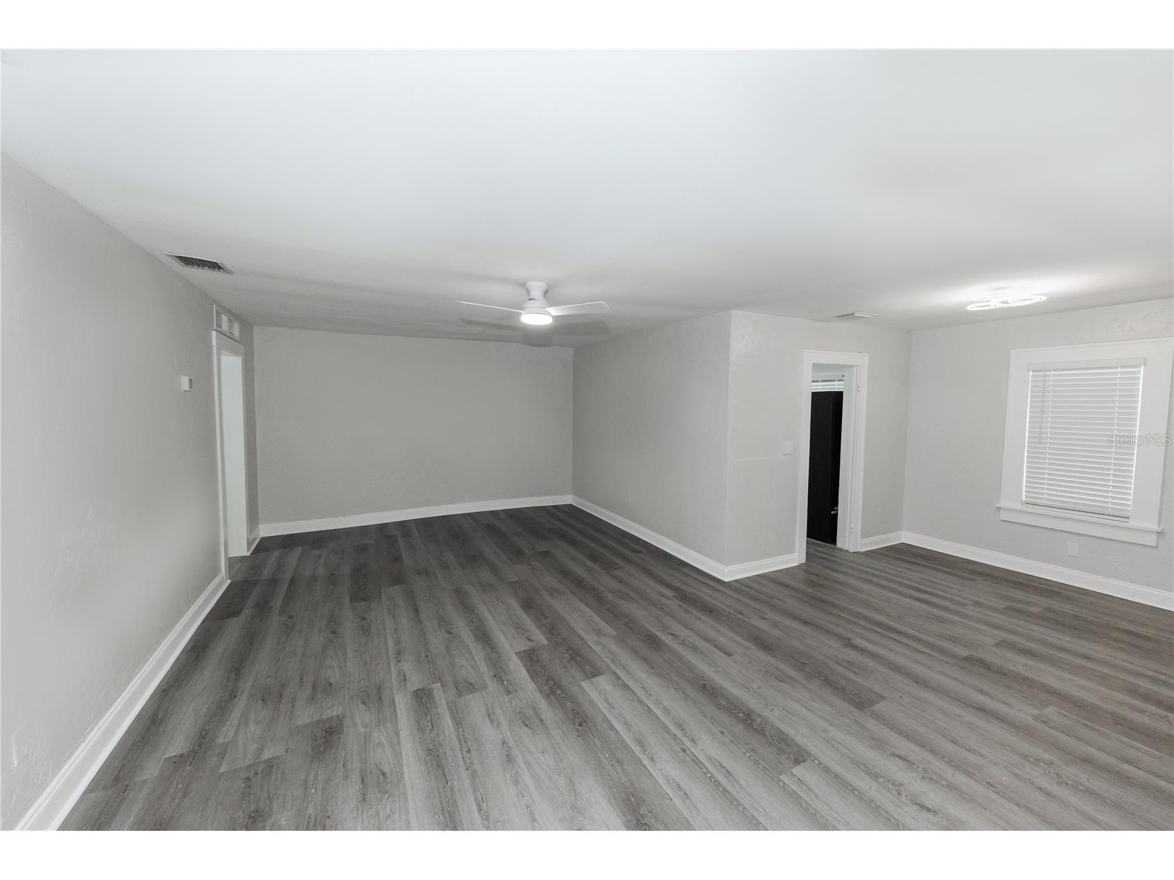 2240 10th Street S Saint Petersburg FL 33705 TB8522820 image18
