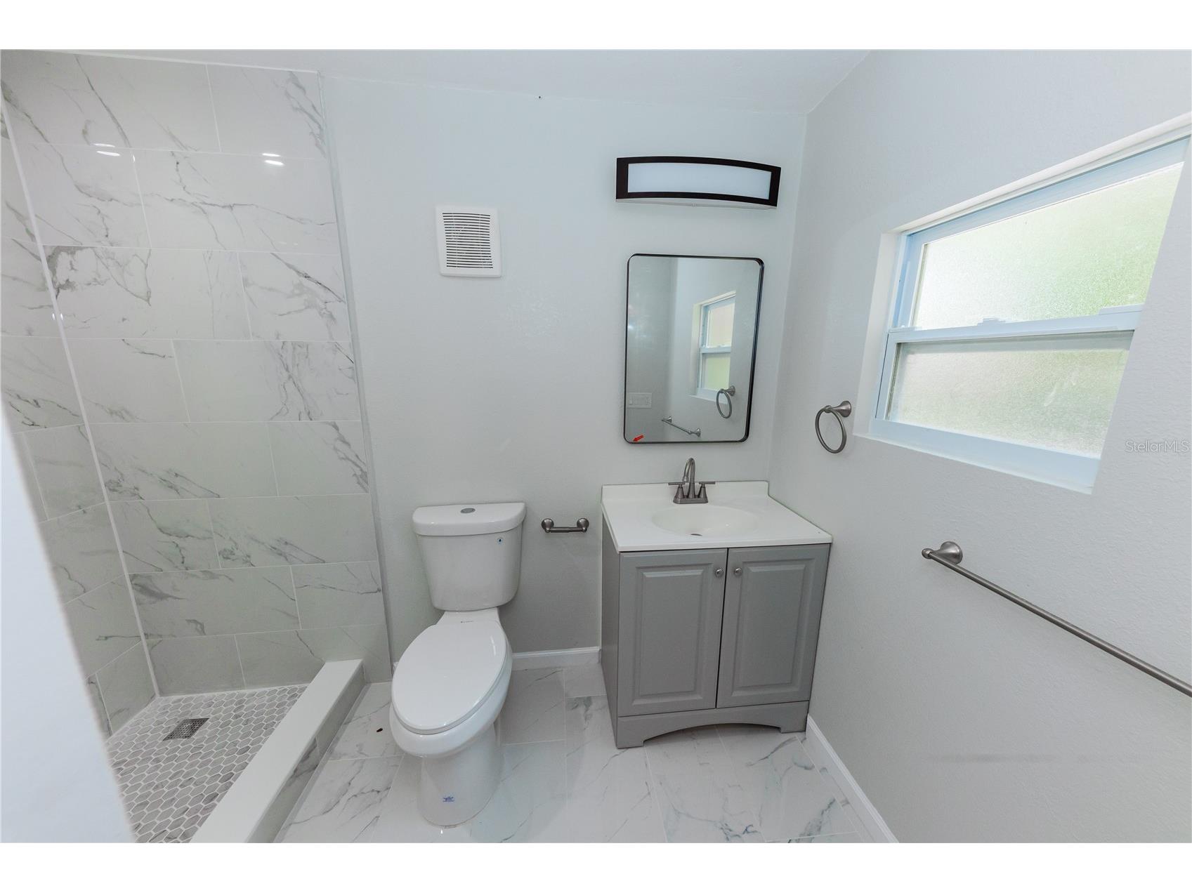 2240 10th Street S Saint Petersburg FL 33705 TB8522820 image6