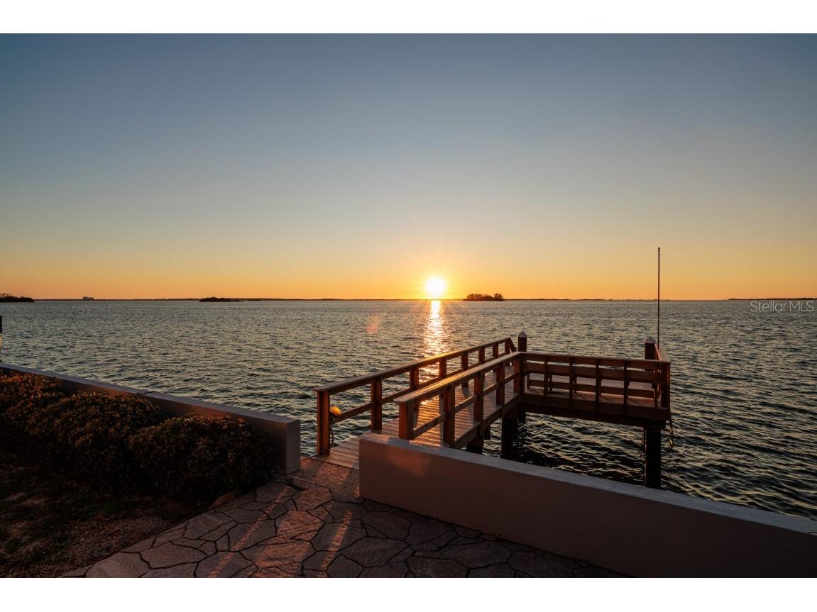 2240 Harbor View Drive Dunedin FL 34698 - ST. JOSEPH'S SOUND INTRACOAST TB8354337 image1