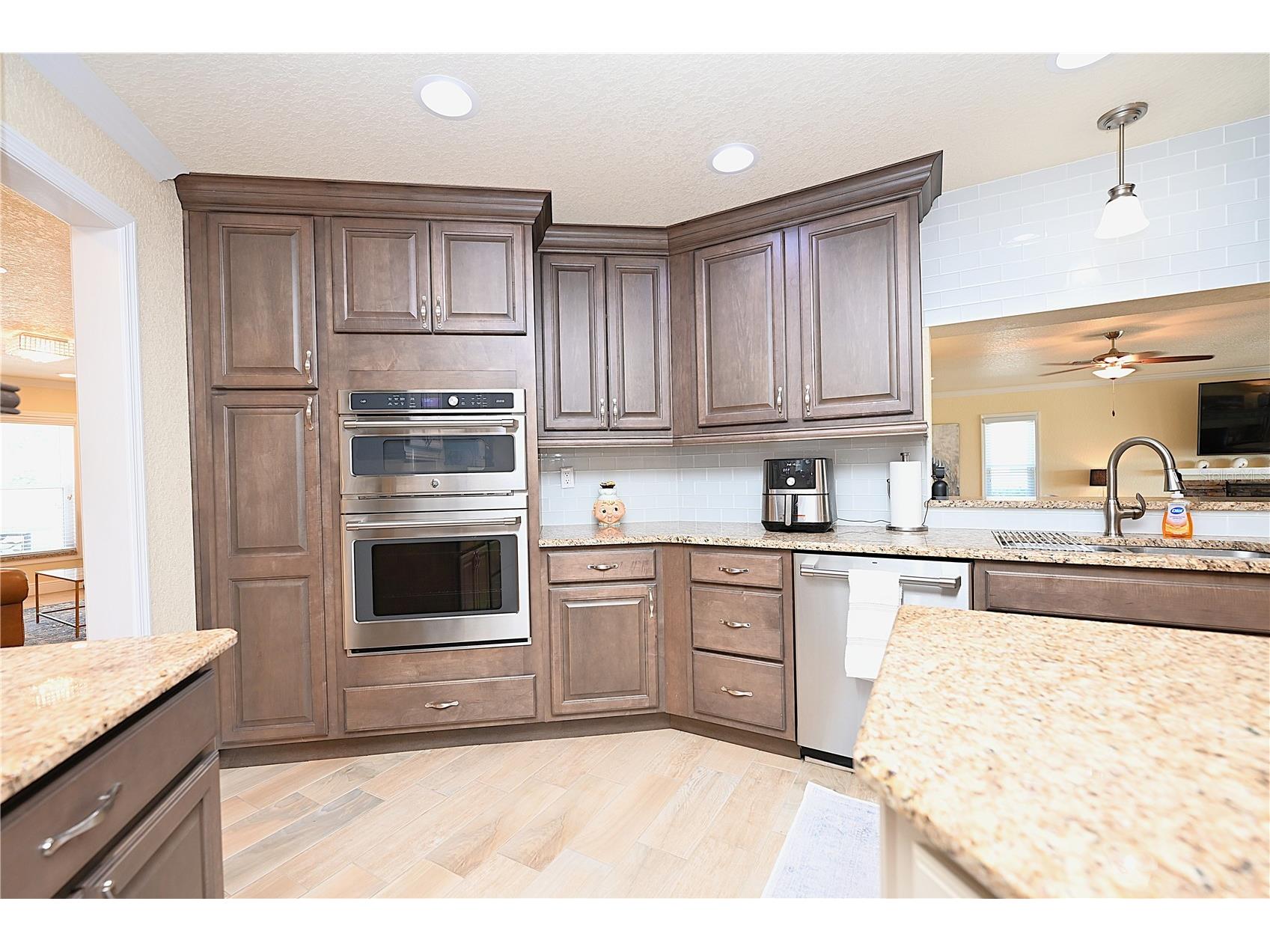 2240 Lake Ariana Boulevard Auburndale FL 33823 L4961720 image8