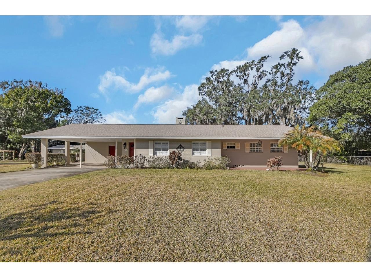 2240 N Clara Avenue Deland FL 32720 V4946940 image1