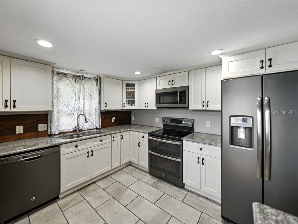 2240 Parker Road Lakeland FL 33811 TB8402810 image32