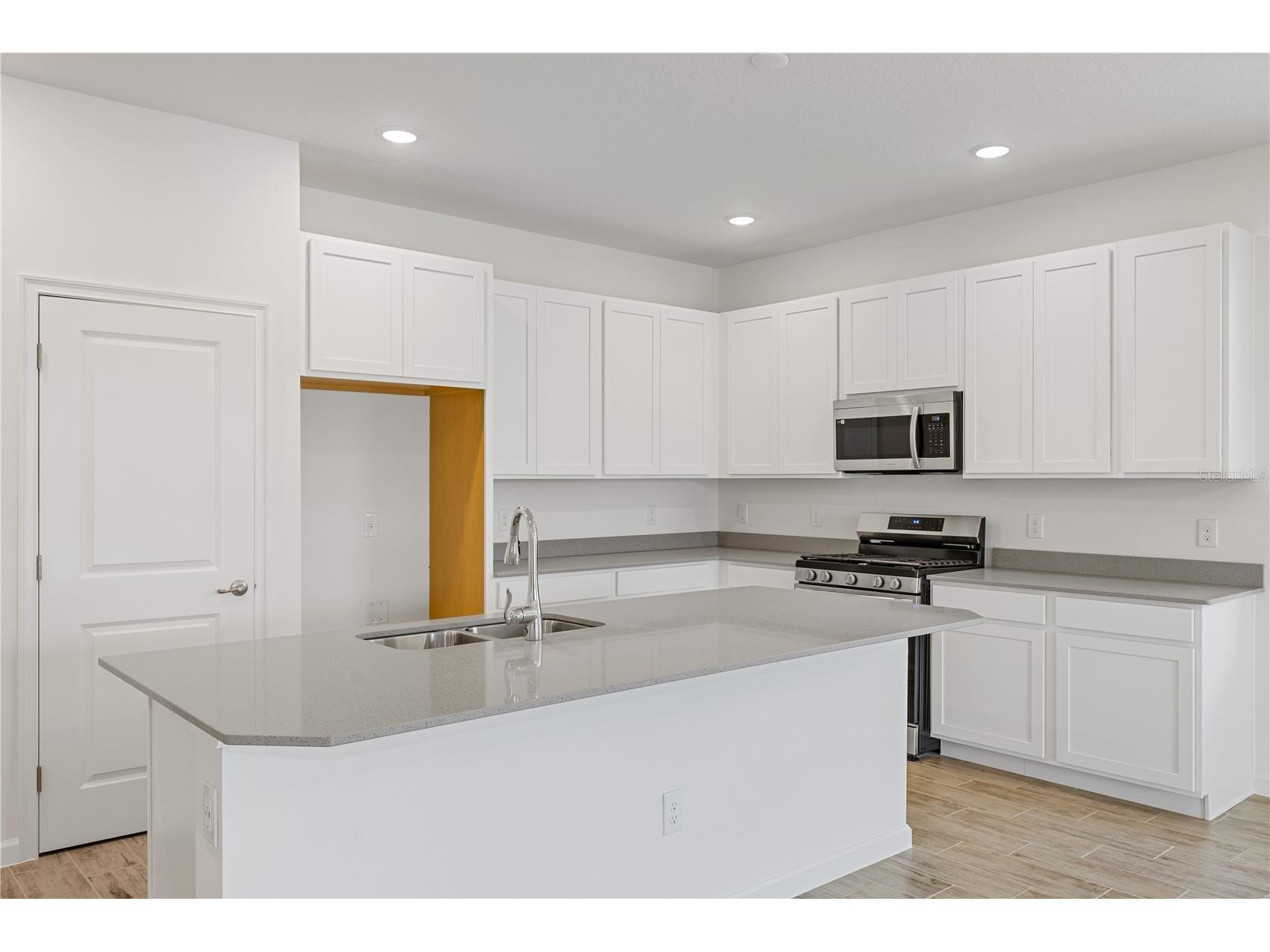 2240 Sirena Lane Mount Dora FL 32757 O6427587 image4