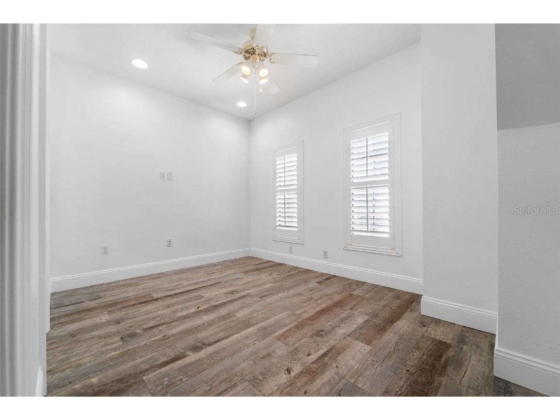 2240 Soho Bay Court Tampa FL 33606 TB8352498 image11