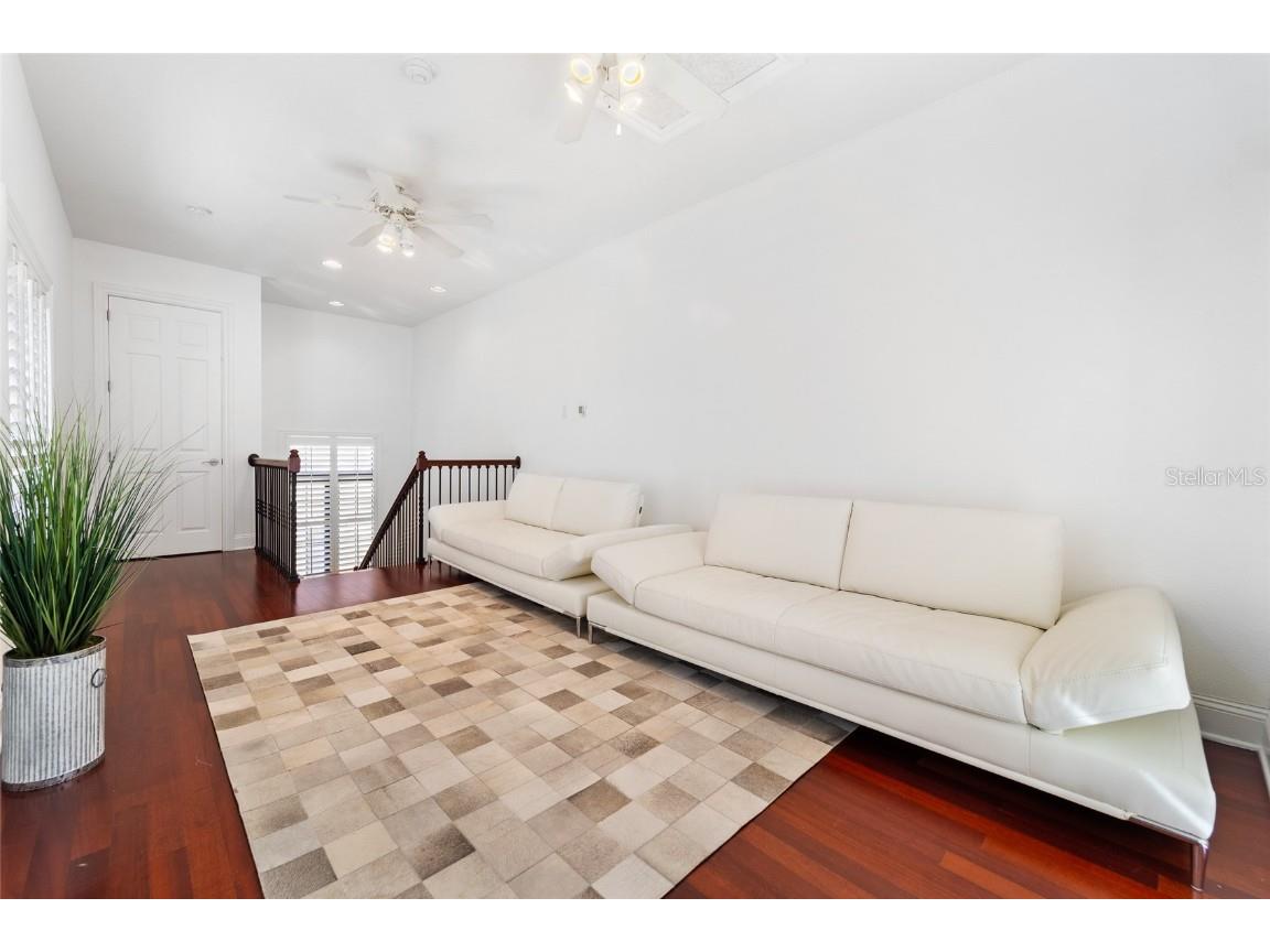 2240 Soho Bay Court Tampa FL 33606 TB8352498 image13