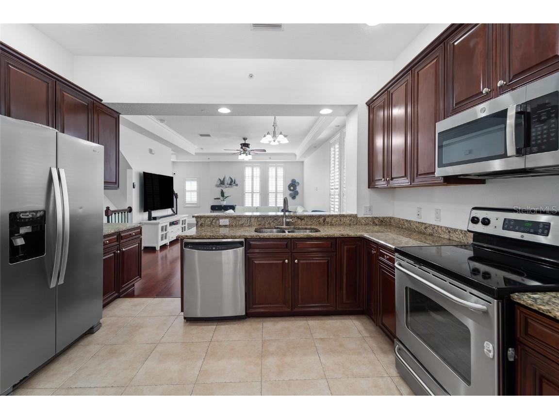 2240 Soho Bay Court Tampa FL 33606 TB8352498 image5