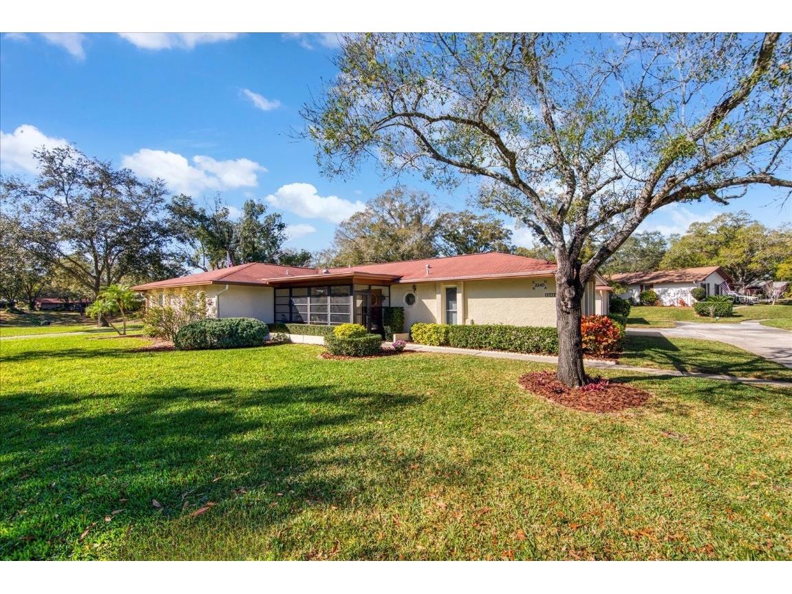 2240 Spruce Lane #A Palm Harbor FL 34684 - LAKE TARPON U8228953 image1