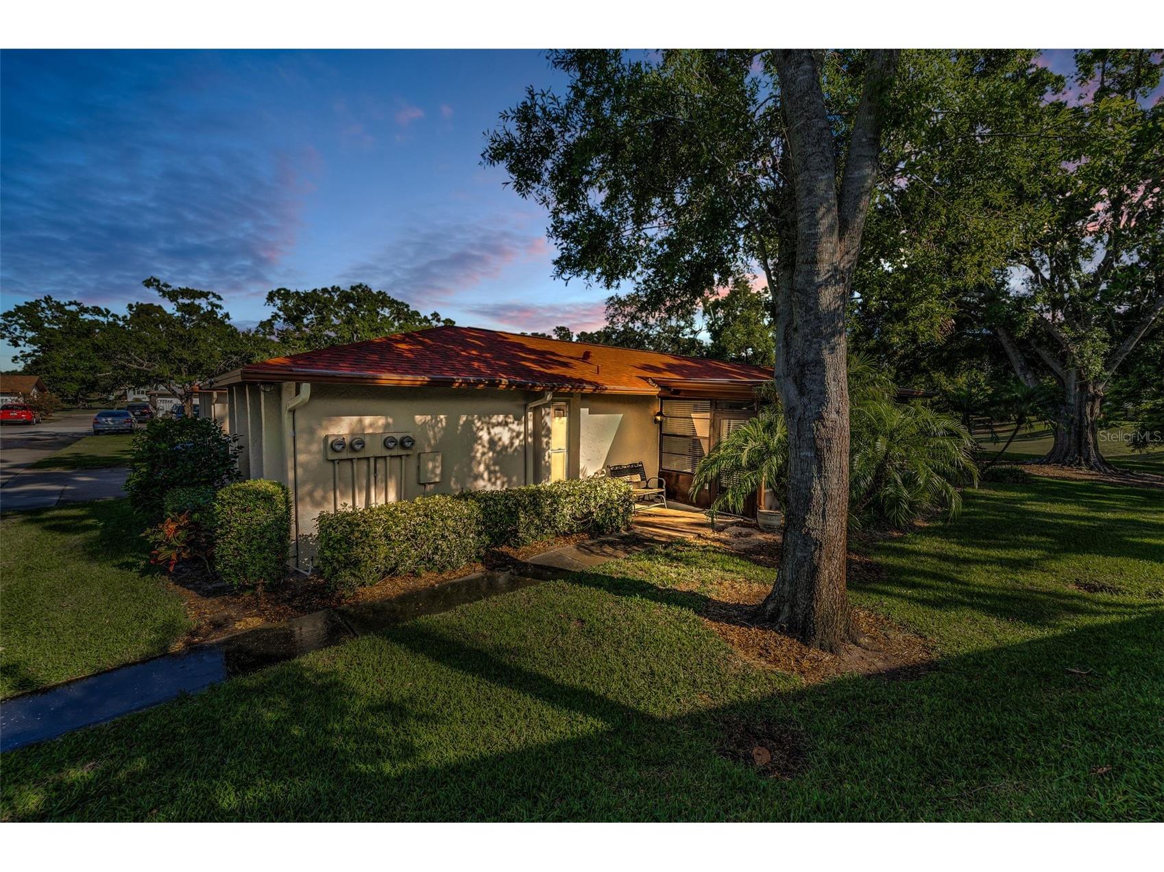 2240 Spruce Lane #D Palm Harbor FL 34684 - LAKE TARPON TB8481187 image1