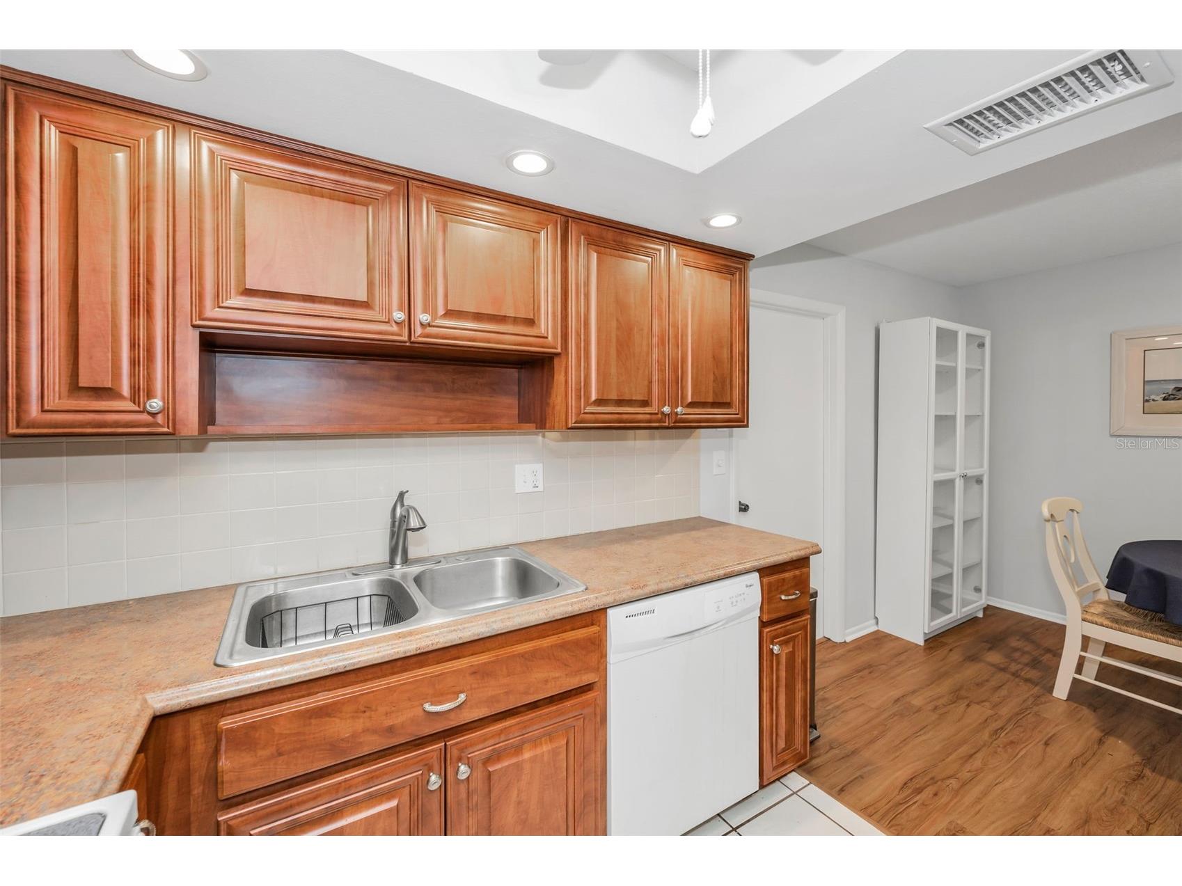 2240 Spruce Lane #D Palm Harbor FL 34684 - LAKE TARPON TB8481187 image19