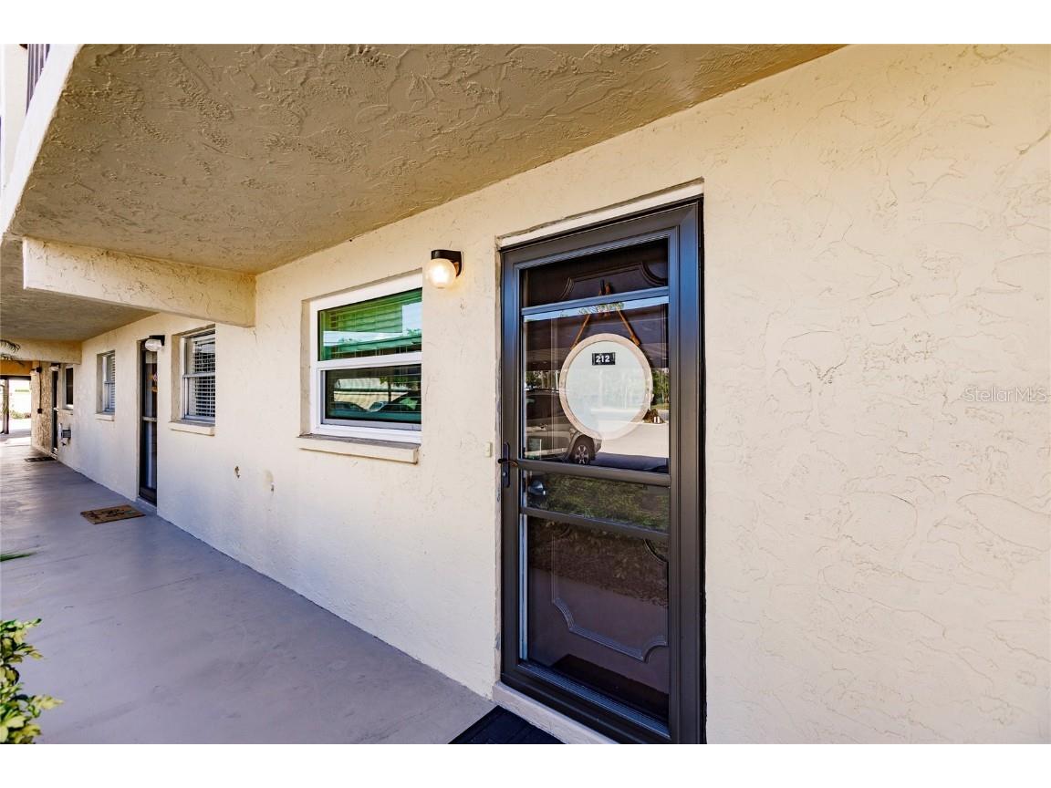 2240 Stickney Point Road #212 Sarasota FL 34231 N6127995 image1