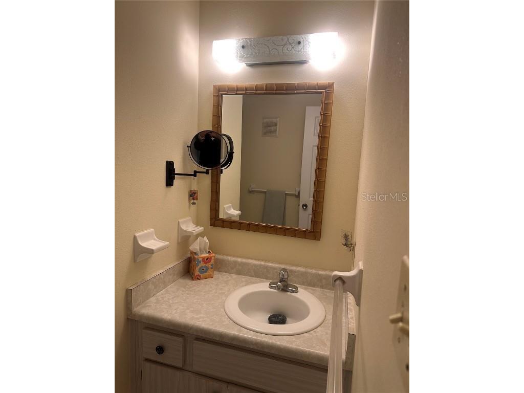 2240 Stickney Point Road #231 Sarasota FL 34231 A4665734 image16