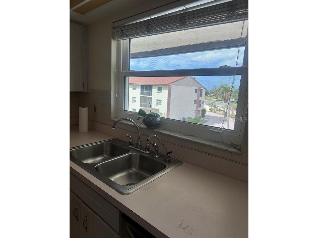 2240 Stickney Point Road #231 Sarasota FL 34231 A4665734 image8