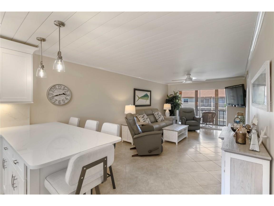 2240 Stickney Point Road #238 Sarasota FL 34231 A4669110 image4