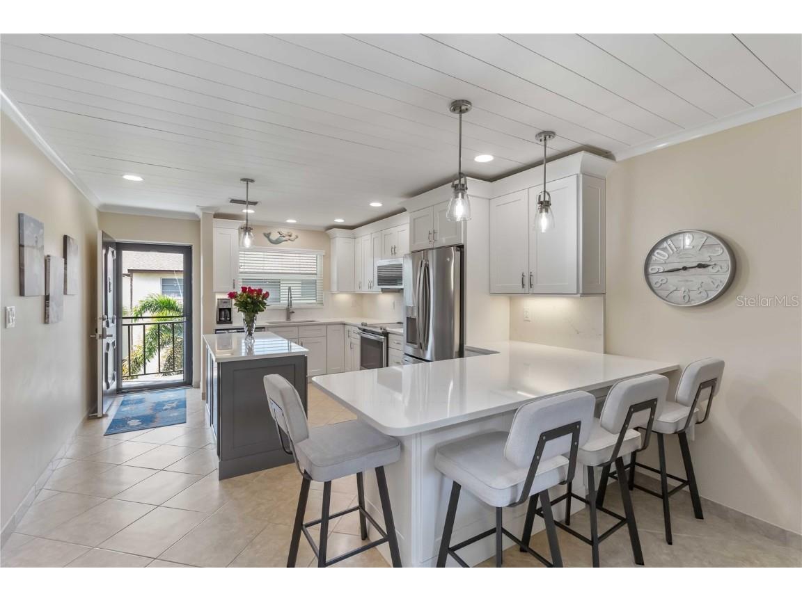 2240 Stickney Point Road #238 Sarasota FL 34231 A4669110 image7