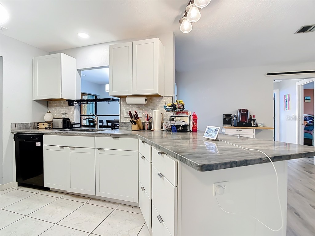 22400 Lacombe Avenue Port Charlotte FL 33952 C7514687 image5