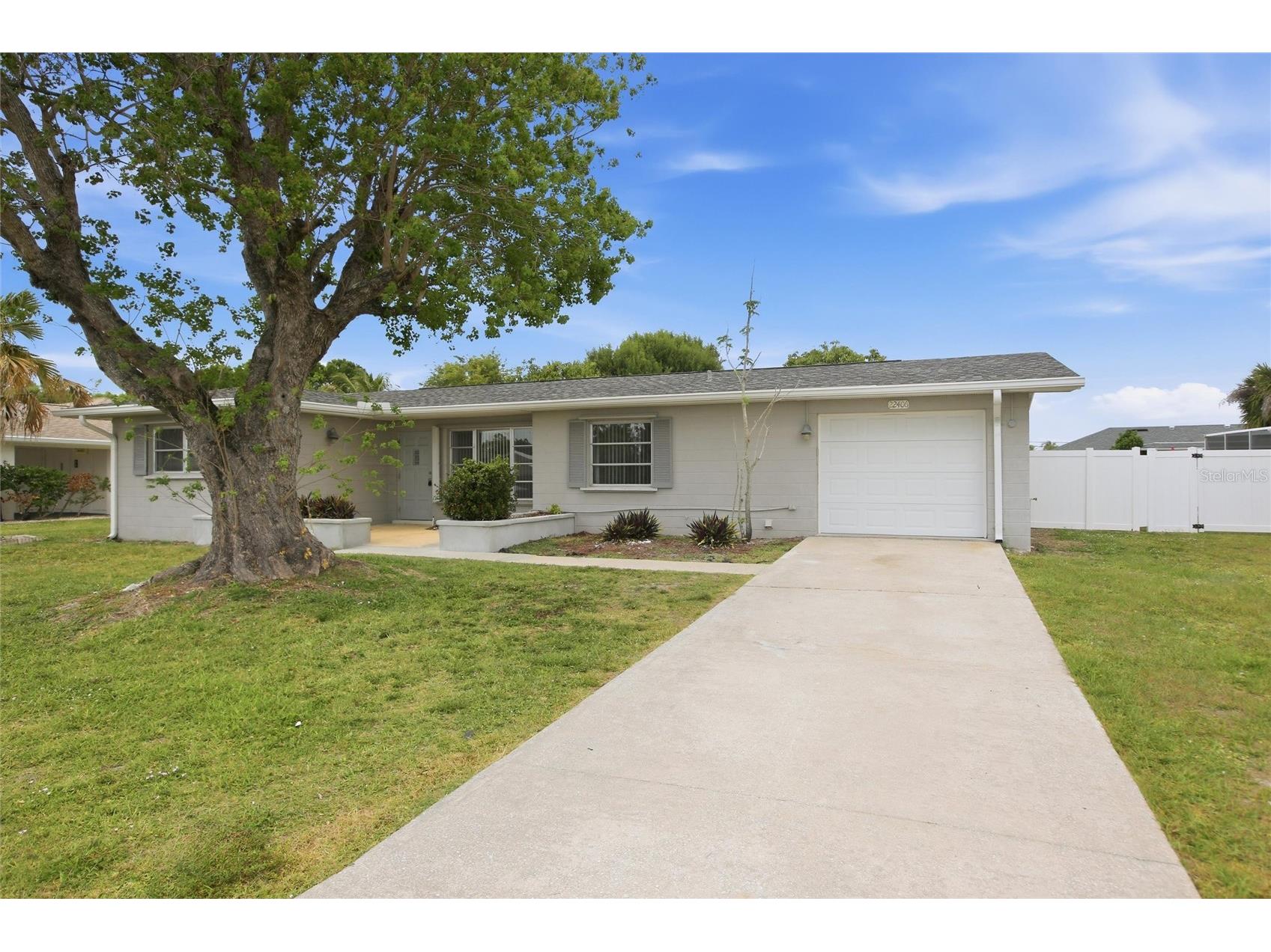 22406 New York Avenue Port Charlotte FL 33952 A4691146 image2