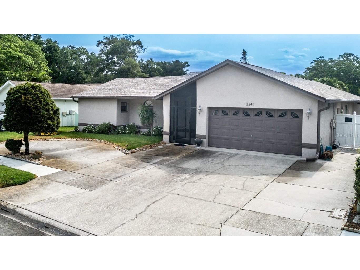 2241 Cypress Point Drive E Clearwater FL 33763 U8242835 image1