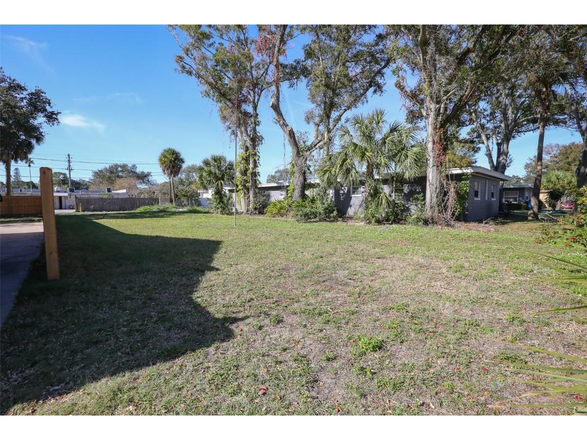 2241 Highland Street S Saint Petersburg FL 33705 U8234849 image1