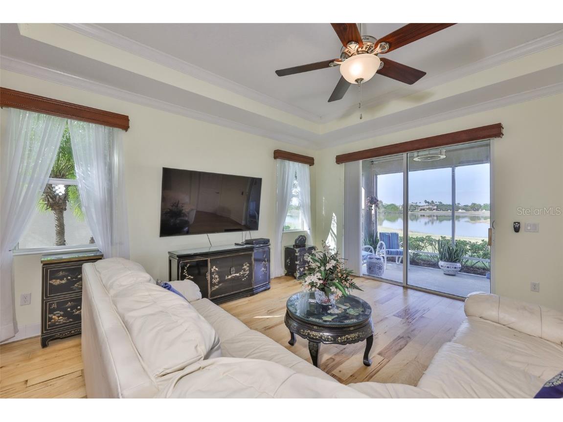 2241 Nottingham Greens Drive Sun City Center FL 33573 TB8450411 image17