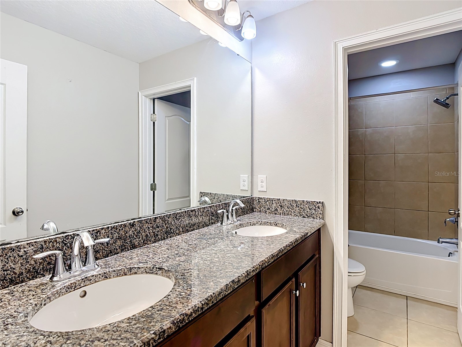 2241 Riverglen Court Kissimmee FL 34746 O6410691 image23