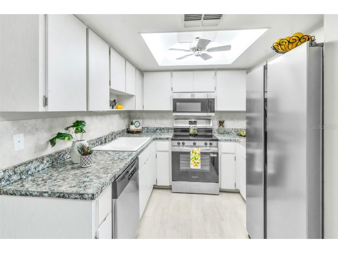 2241 Shelly Drive #D Palm Harbor FL 34684 TB8438106 image8