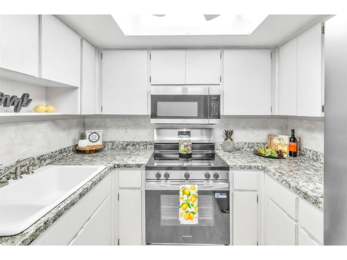 2241 Shelly Drive #D Palm Harbor FL 34684 TB8438106 image9