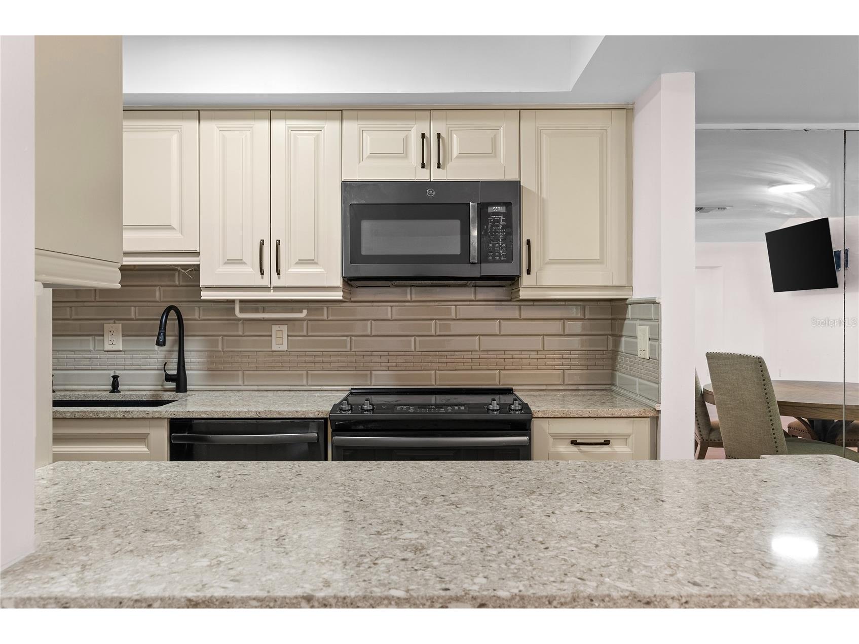 2242 Circlewood Drive #24 Sarasota FL 34231 TB8517647 image10
