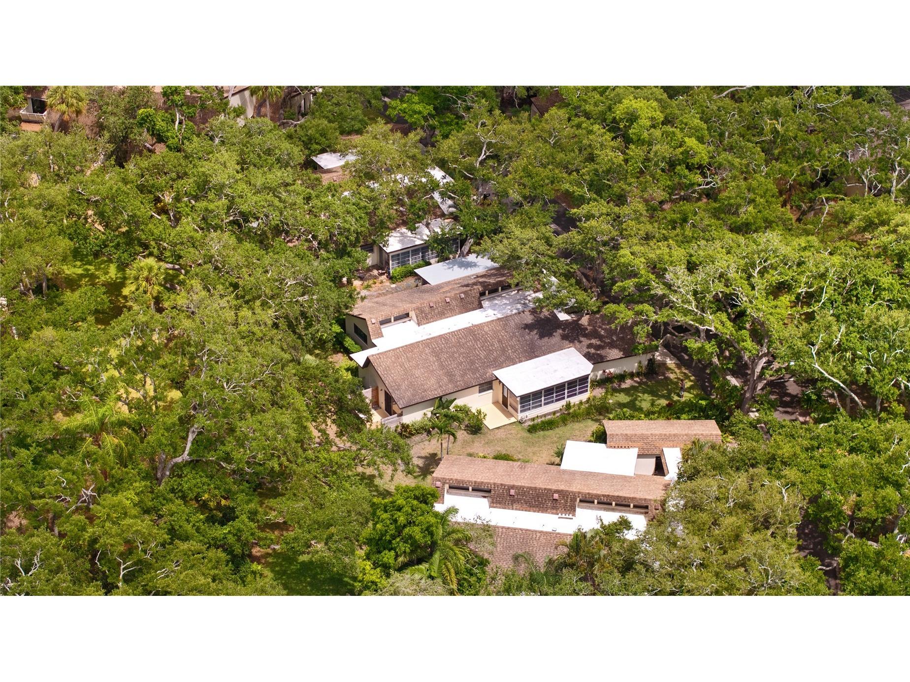2242 Circlewood Drive #24 Sarasota FL 34231 TB8517647 image20