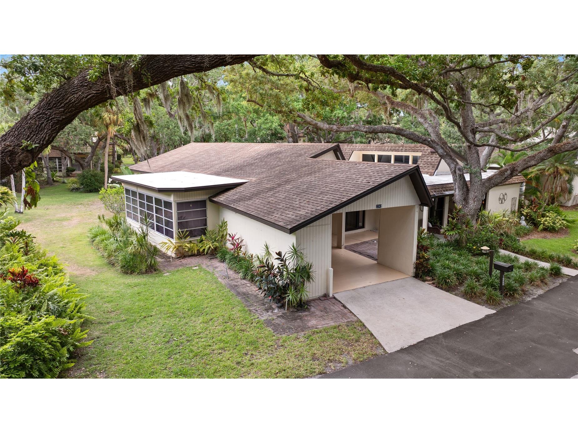 2242 Circlewood Drive #24 Sarasota FL 34231 TB8517647 image4